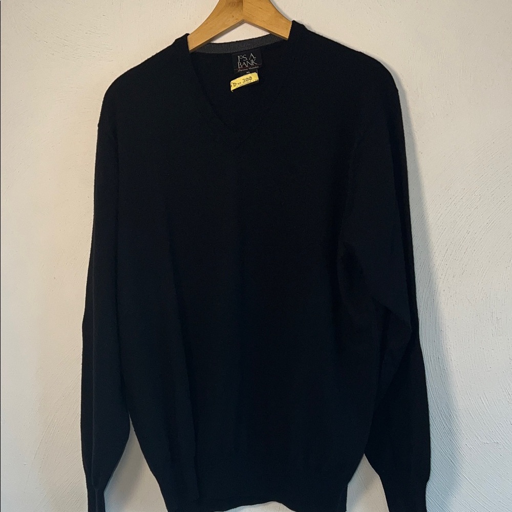 Jos. A. Bank Men's Merino Wool V-Neck Sweater